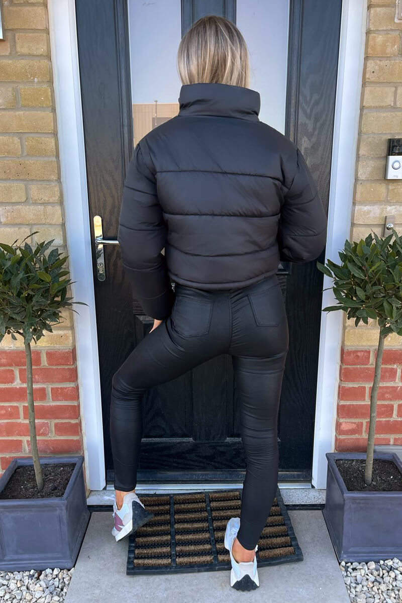 Black Cropped Puffer Jacket - Swimclubus