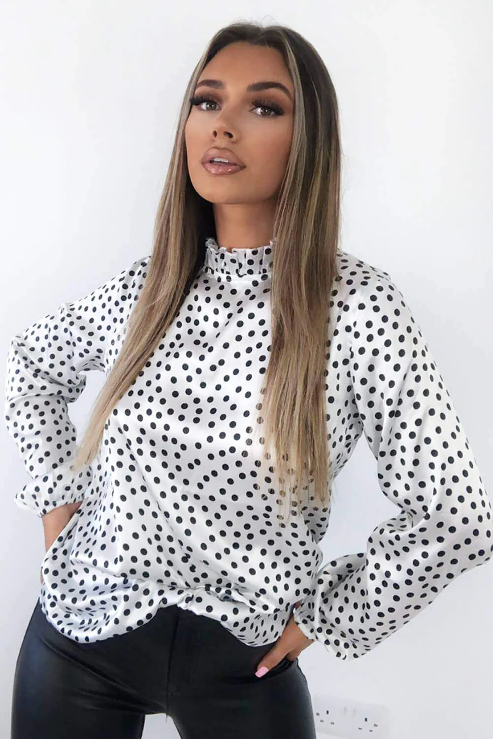 White Polka Dot Long Sleeve Top - Swimclubus